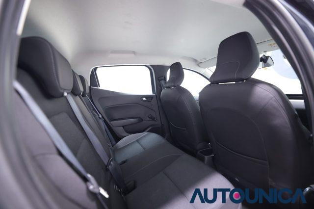 RENAULT Clio TCE 90 CV 5 PORTE BUSINESS FARI LED