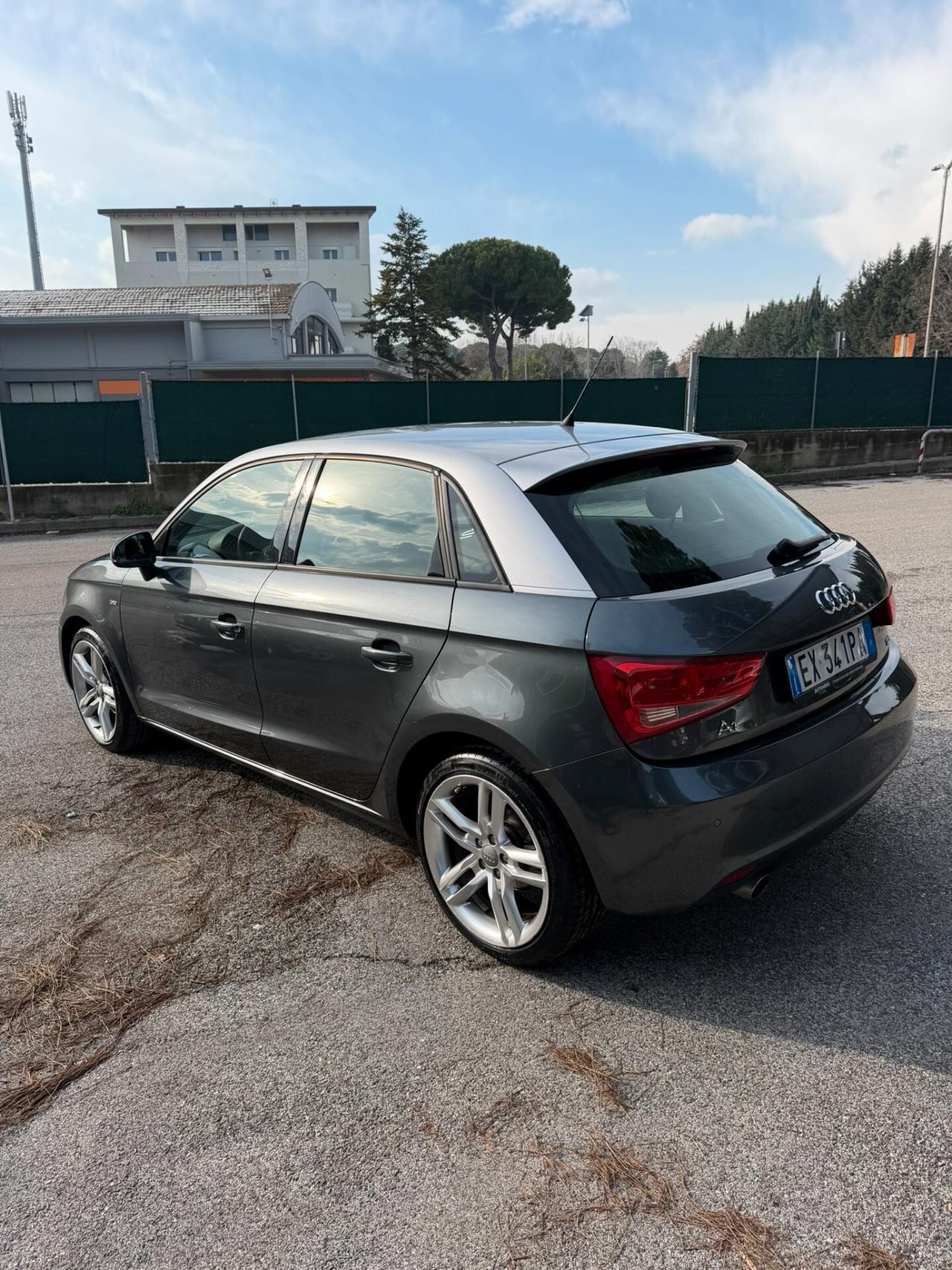 Audi A1 1.6 TDI S tronic line edition