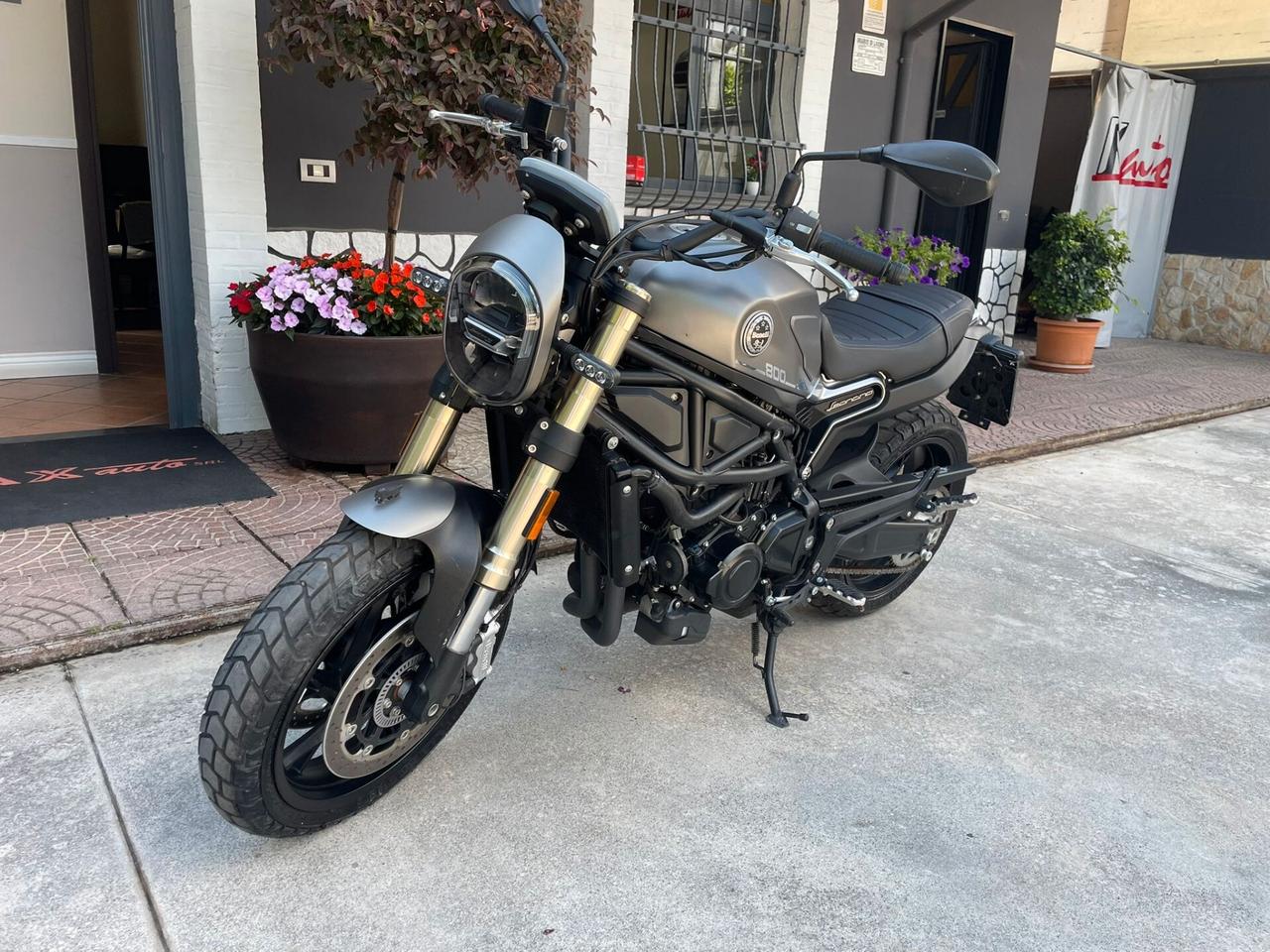 Benelli Leoncino 800 PARI AL NUOVO