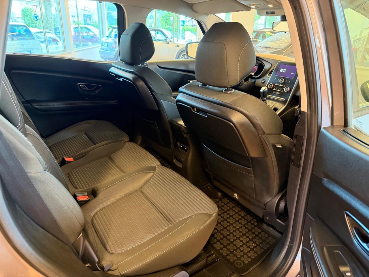 Renault Grand Scenic 7 POSTI OK NEO