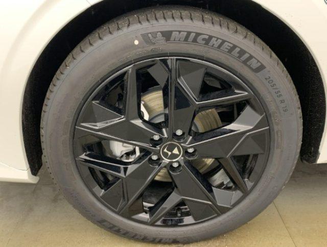 DS AUTOMOBILES DS 4 Hybrid 145 Pallas