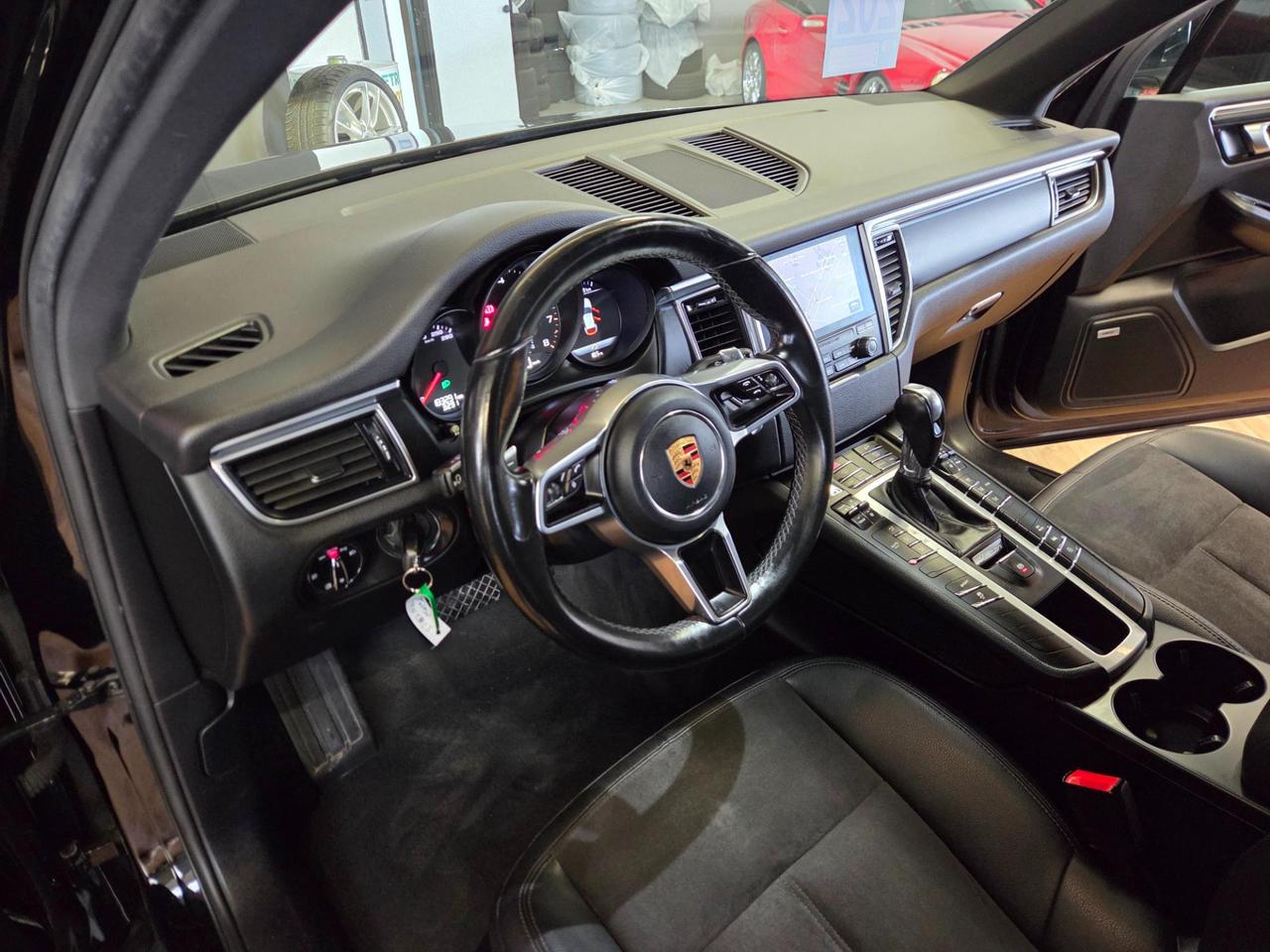 Porsche Macan 2.0 252cv pdk