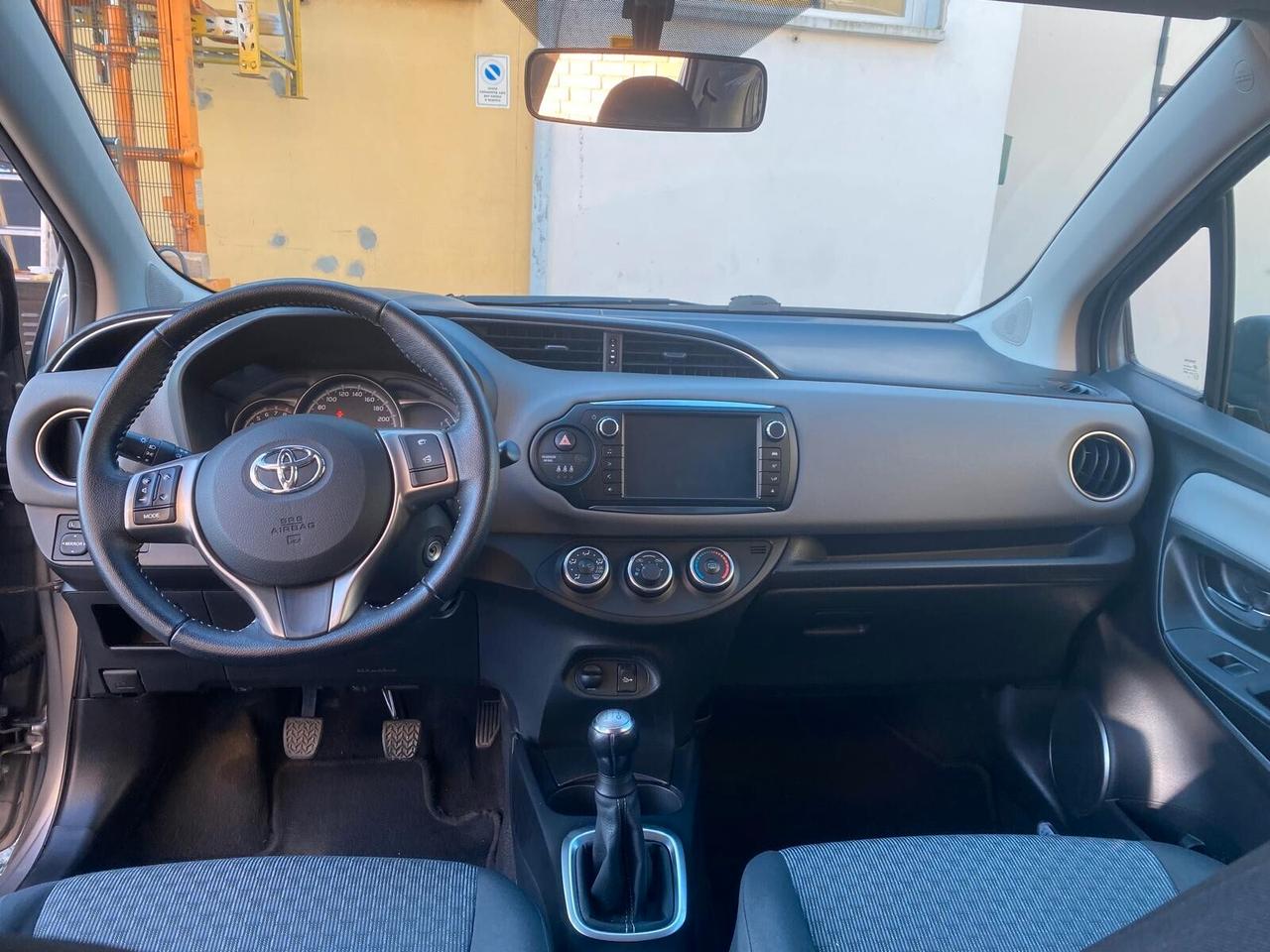 Toyota Yaris 1.0 5p. Active 69cv - OK NEOP. - GARANZIA 12 MESI