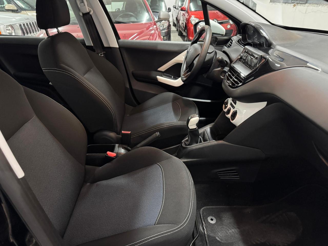 Peugeot 208 1.0 Like Neopatentati – Km Certificati – Garanzia 12 Mesi