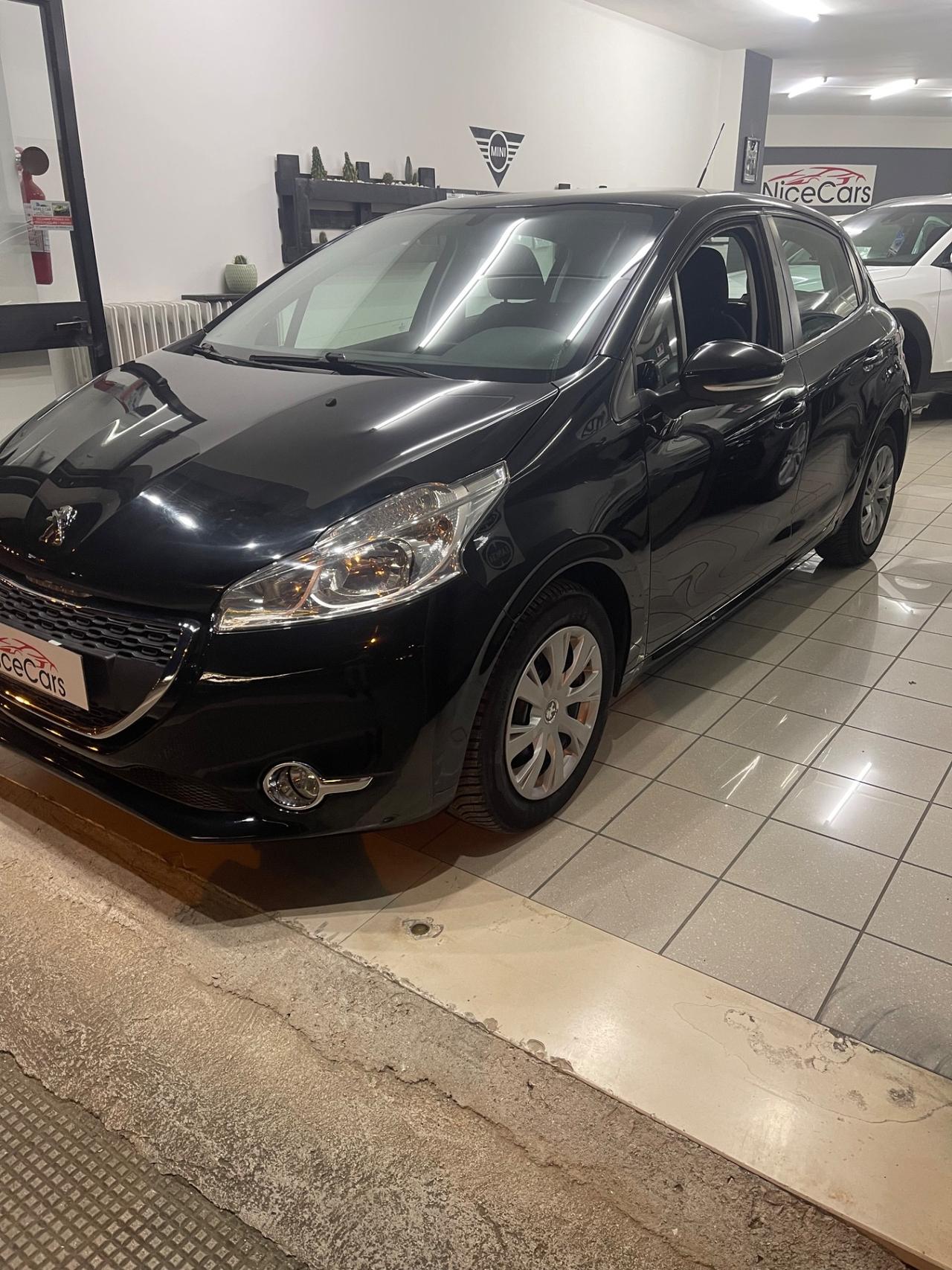 Peugeot 208 1.4 HDi 68 CV 5 porte Active