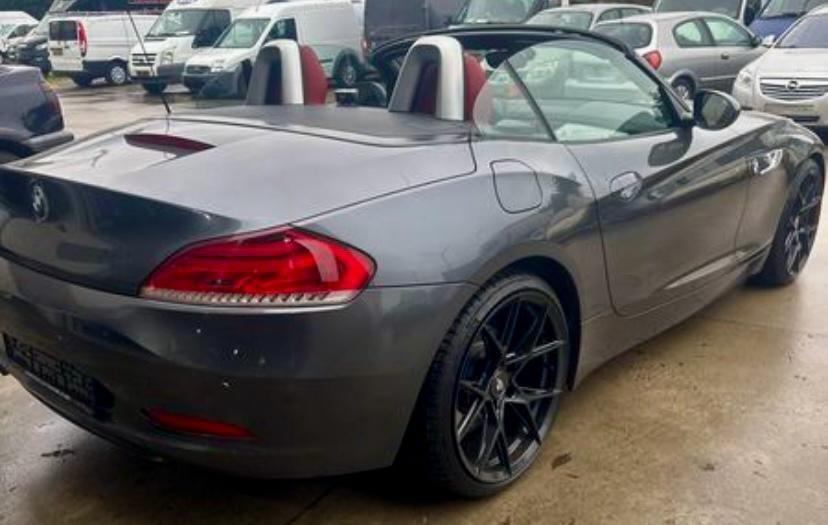 Bmw Z4 sDrive18i STEPTRONIC 8 MARCE INTERNI PELLE BIXENON