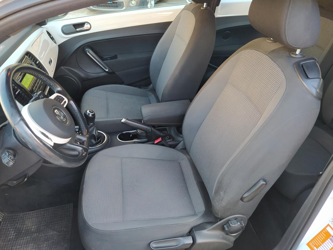 Volkswagen Maggiolino 1.6 TDI Design Neopatentati