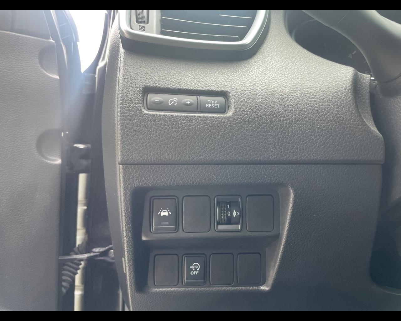 NISSAN Qashqai 2ª serie - Qashqai 1.5 dCi N-Connecta