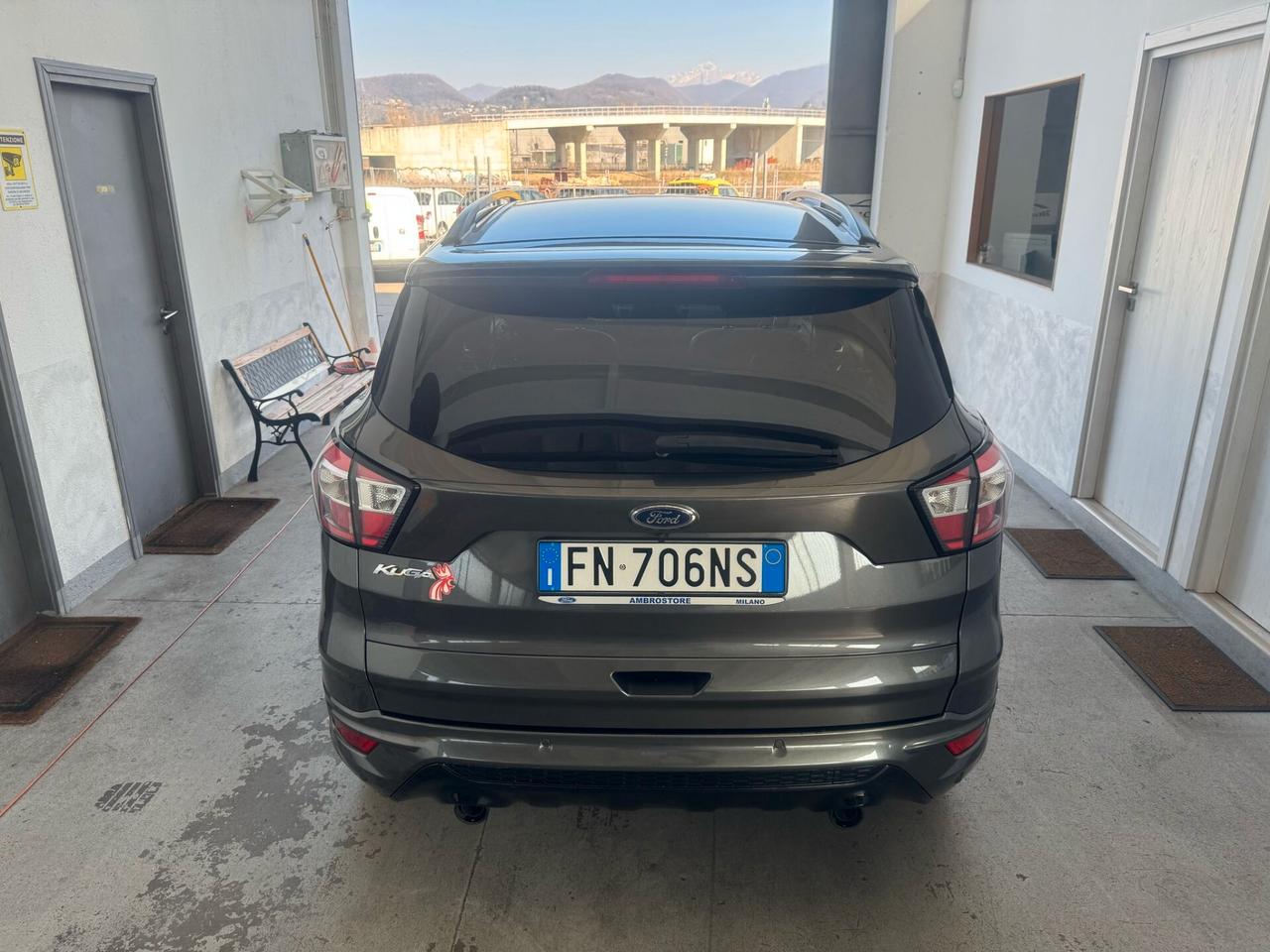 Ford Kuga 1.5 TDCI 120 CV S&S 2WD ST-Line