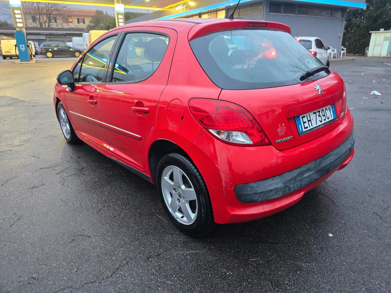 Peugeot 207 1.4 HDi 70CV 5p. Access