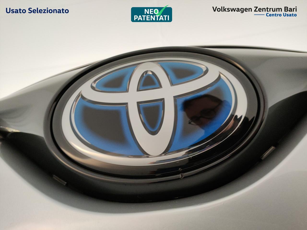 Toyota C-HR 1.8h lounge 2wd e-cvt