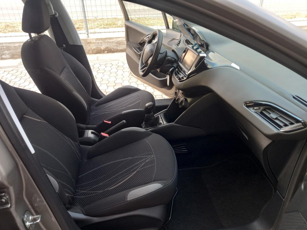 PEUGEOT 208 1.4 HDi 68 CV - 5 PORTE ALLURE * OK NEOPATENTATI *