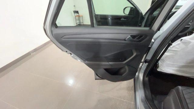 VOLKSWAGEN T-Roc 1.0 TSI 115 cv R-Line Plus #KM 0