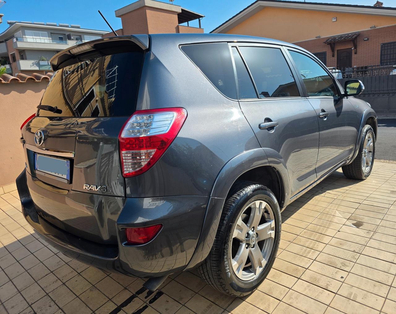 Toyota RAV 4 RAV4 Crossover 2.2 D-Cat A/T 150 CV Luxury