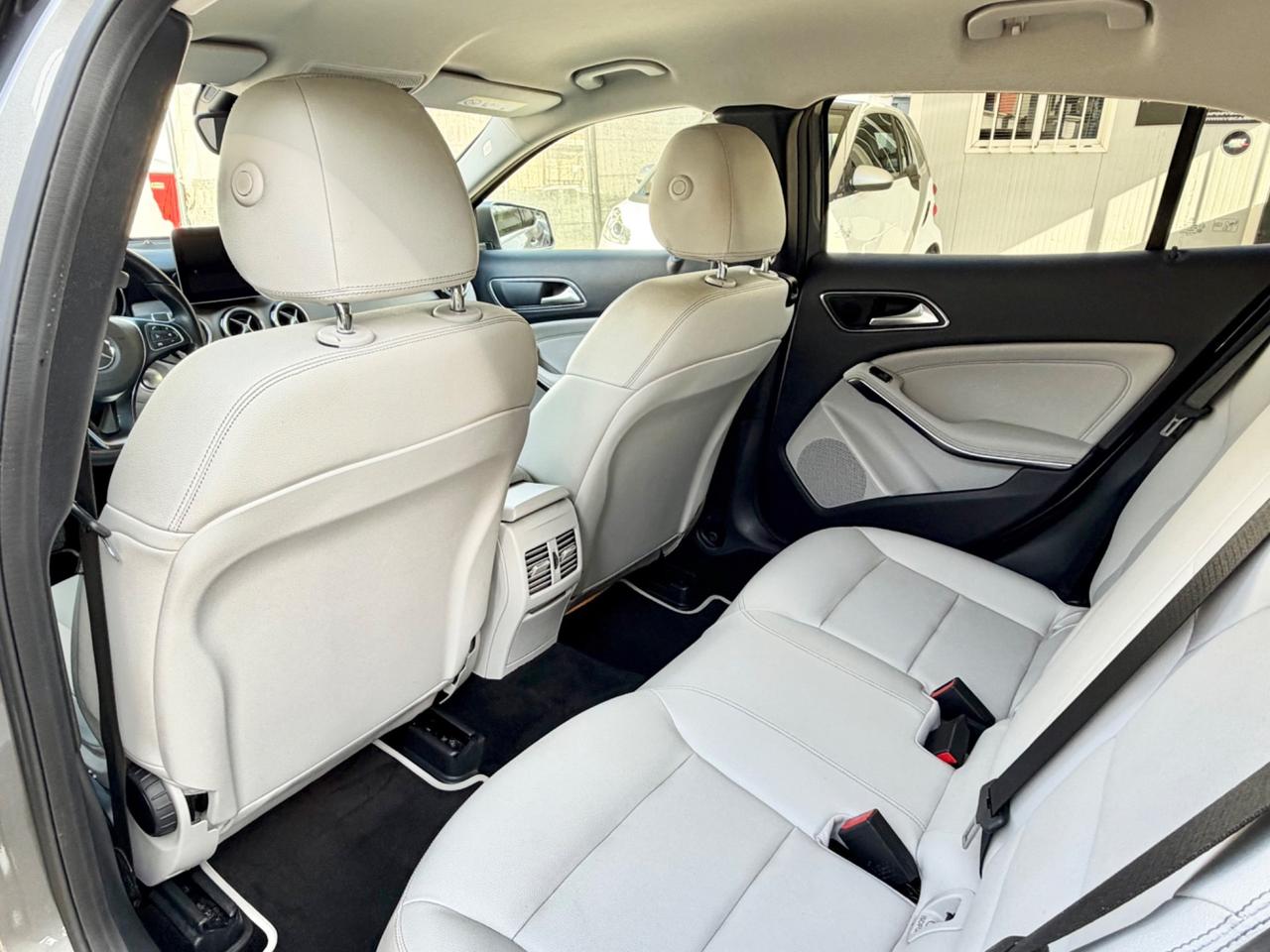 Mercedes GLA 200 d Sport - PREZZO PROMO