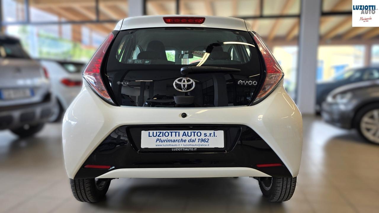 Toyota Aygo 1.0 VVT-i 69 CV 5 porte x-cool