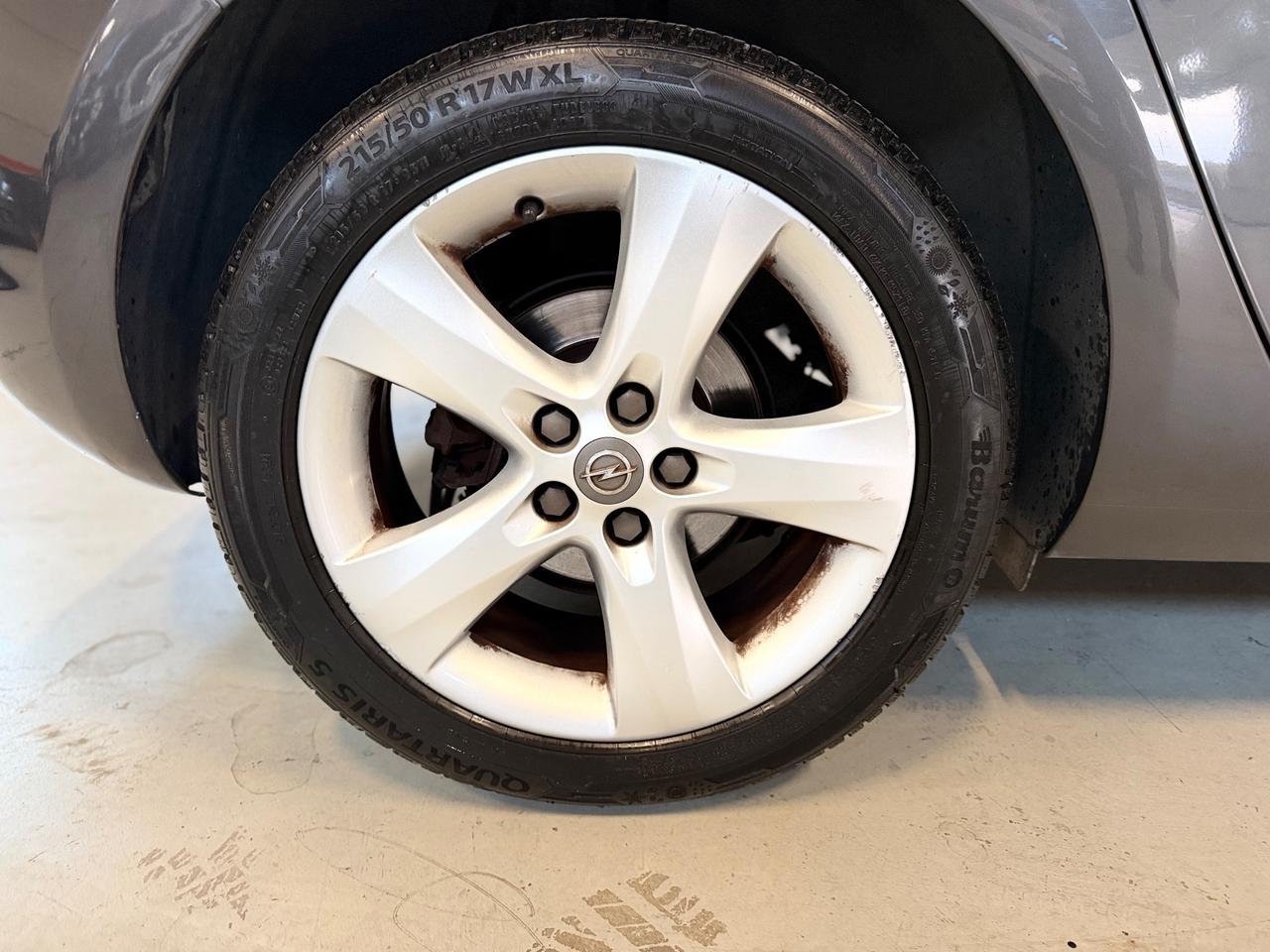 Opel Astra 1.4 100CV 5 porte Cosmo NEOPATENTATI