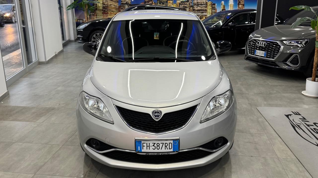Lancia Ypsilon 1.3 MJT 16V 95 CV 5 porte S&S Silver