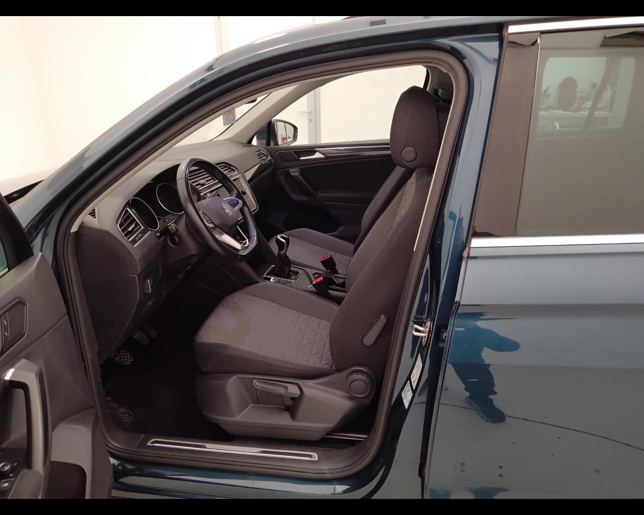 VOLKSWAGEN Tiguan II 2021 - Tiguan 2.0 tdi Life 122cv