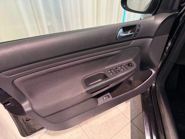 VOLKSWAGEN Golf 1.6 16V FSI 5p. Radio Clima *HÄNDLER*