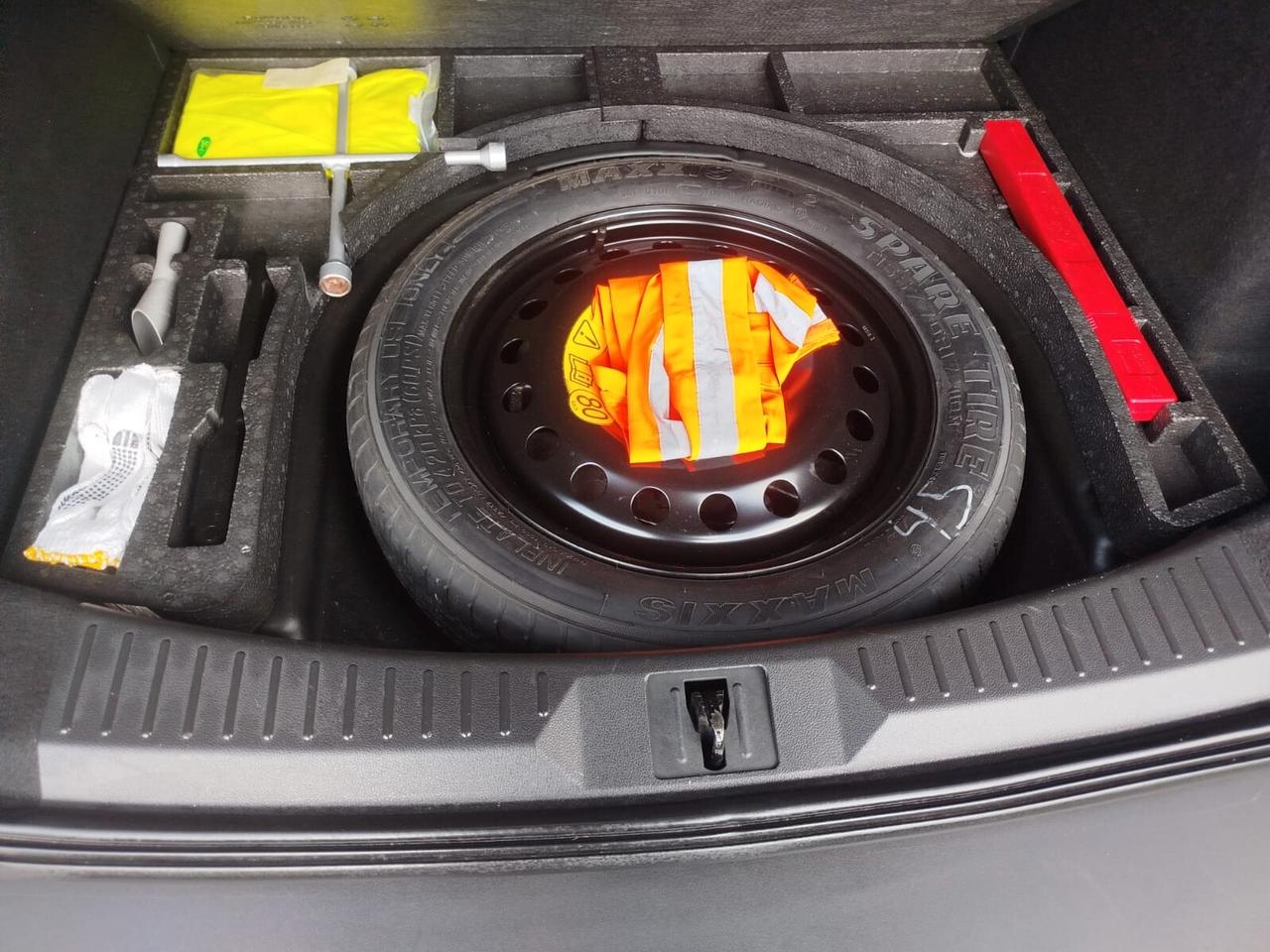 kuga 4wd 2.0-140 cv AUTOMATICA *GARANZIA 12 MESI*