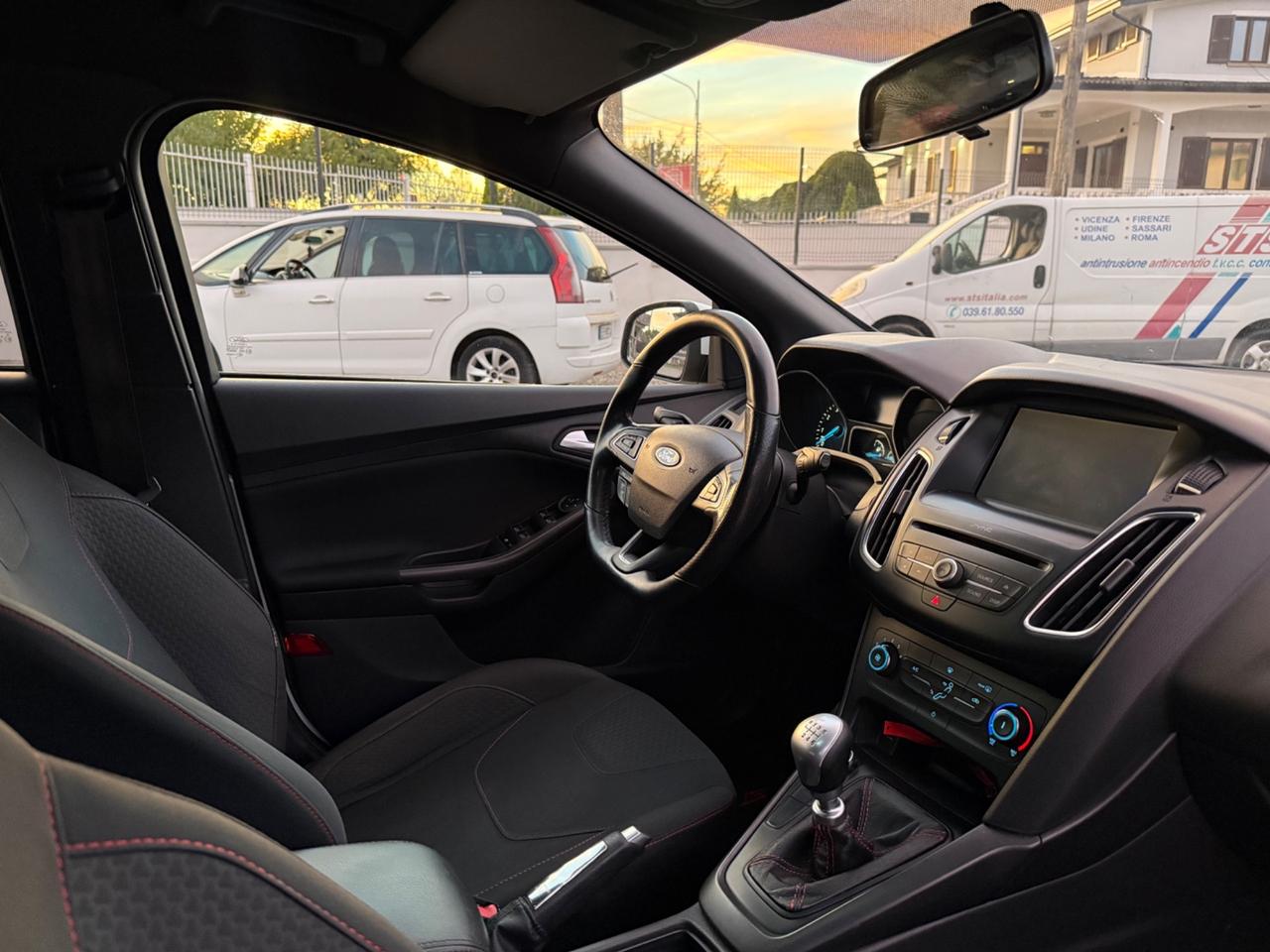 Ford Focus 1.0 EcoBoost 125 CV ST line