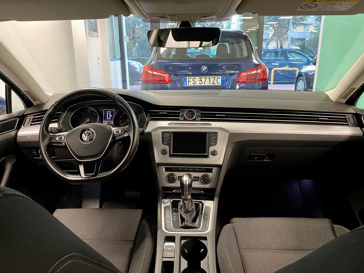 Volkswagen Passat Variant 1.6 TDI DSG Comfortline