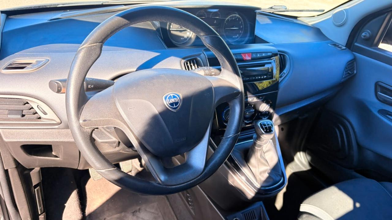 Lancia Ypsilon 1.2 69 CV 5 porte GPL Ecochic Gold