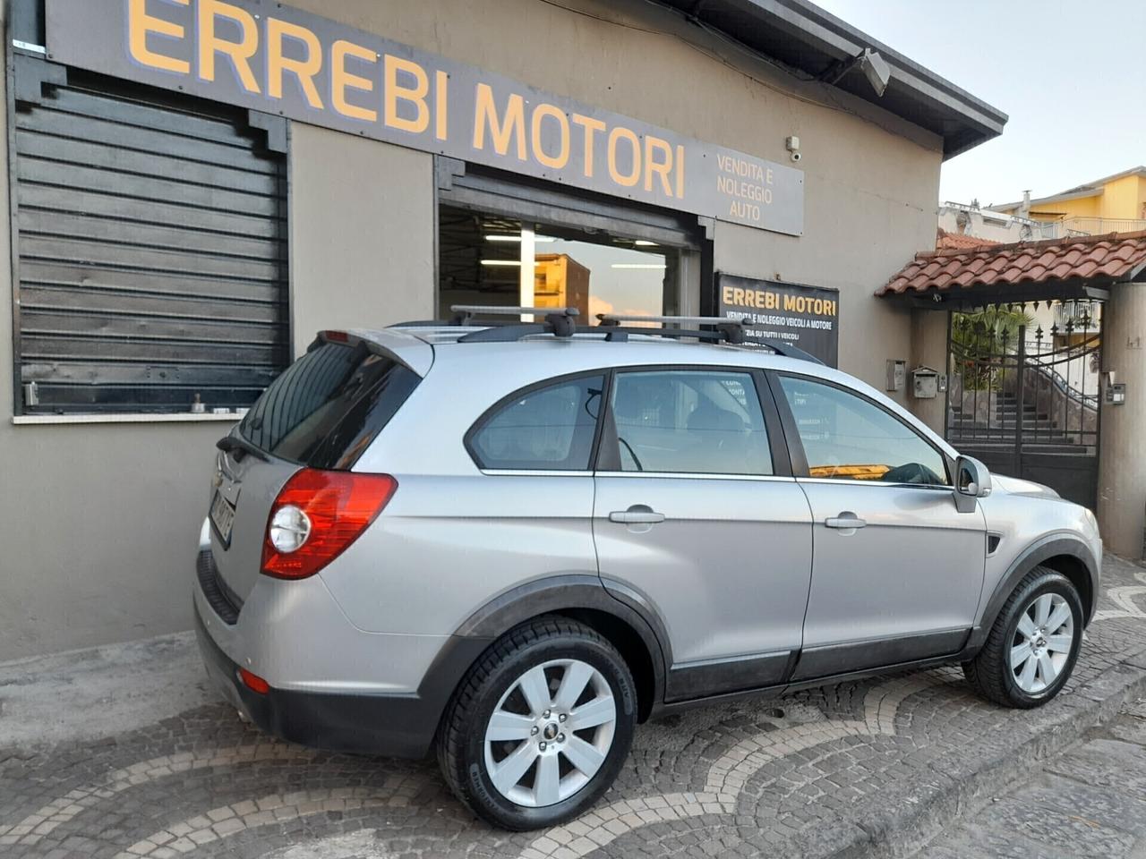 Chevrolet Captiva 4X4 7 POSTI