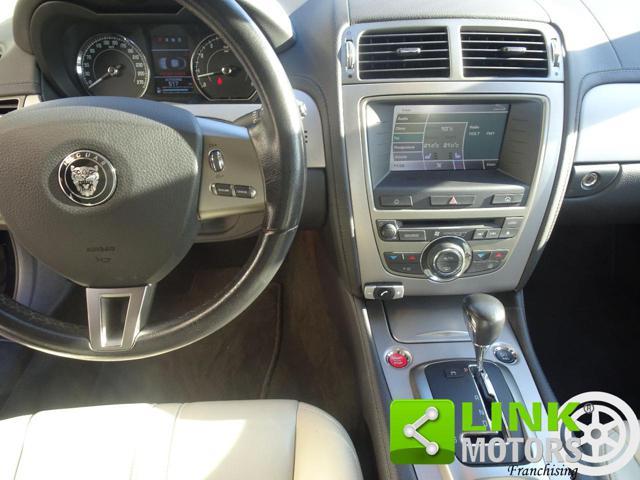 JAGUAR XK 4.2 V8 Coupé