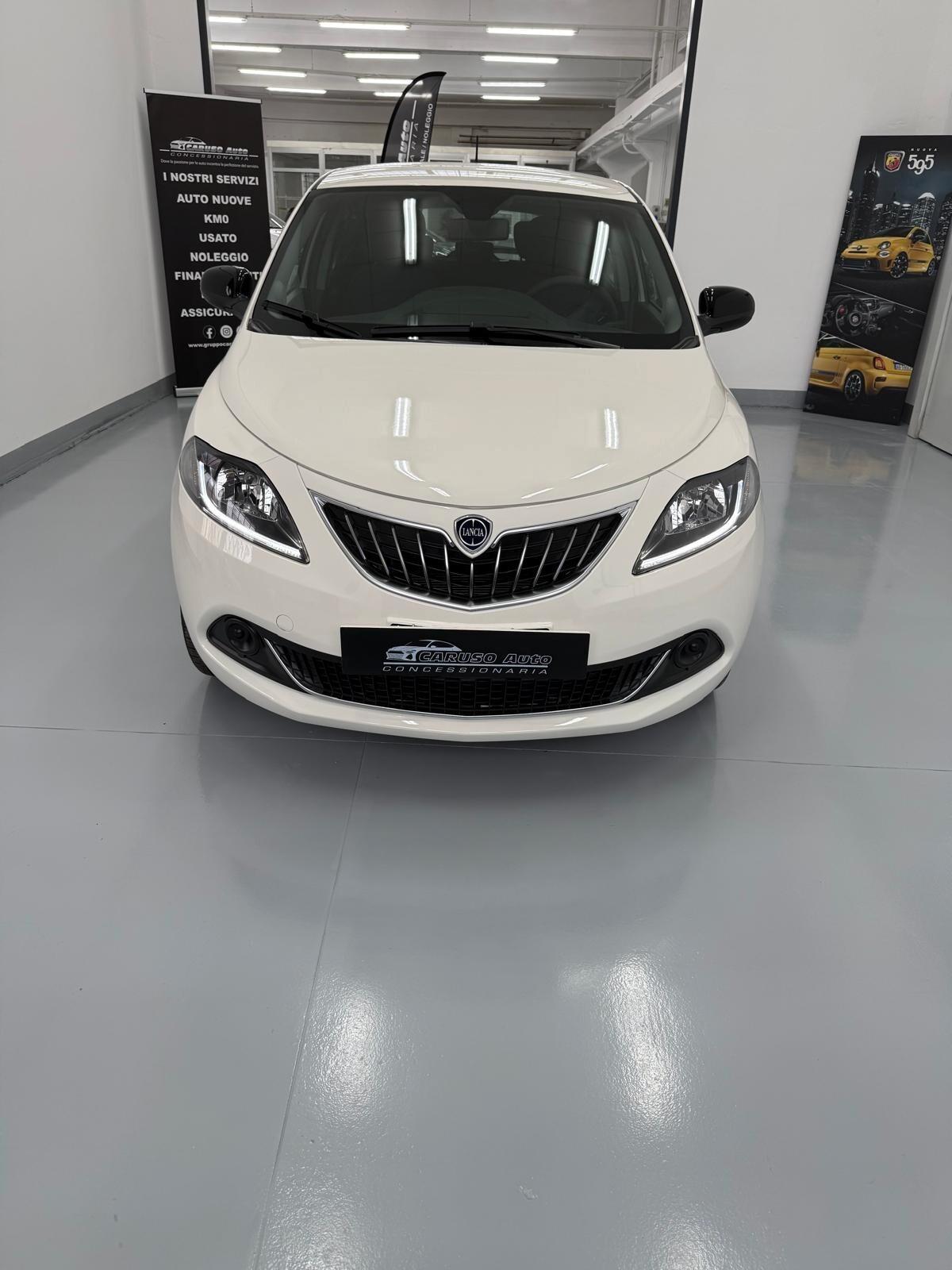 Lancia Ypsilon 1.0 FireFly 5 porte S&S Hybrid Gold Plus
