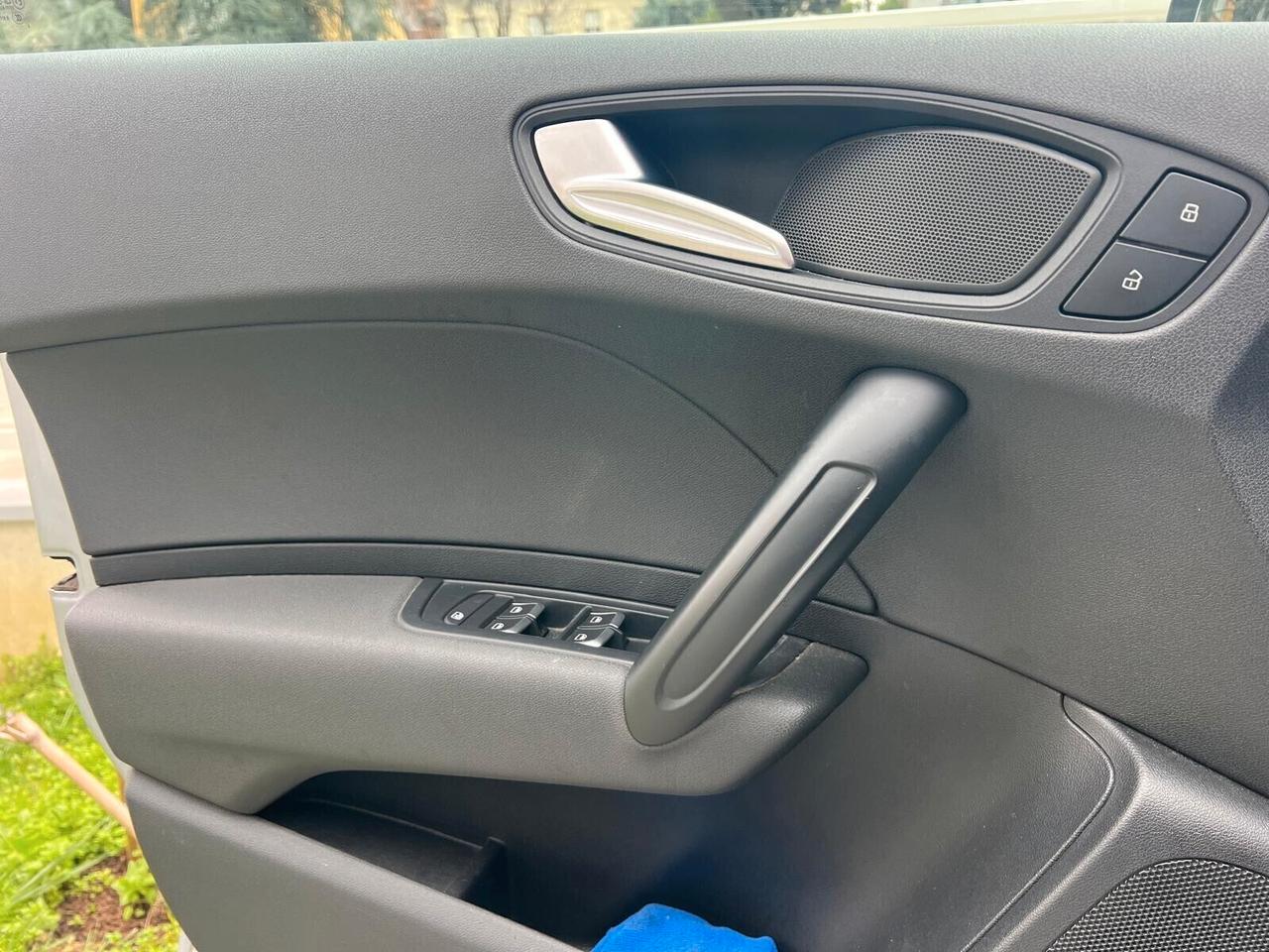 AUDI A1 1.0 TFSI SPB ULTRA S-LINE S-TRONIC 95cv