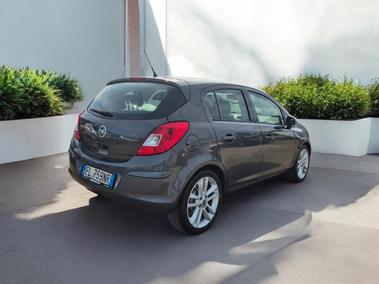 Opel Corsa 1.2 85CV 5 porte GPL-TECH One