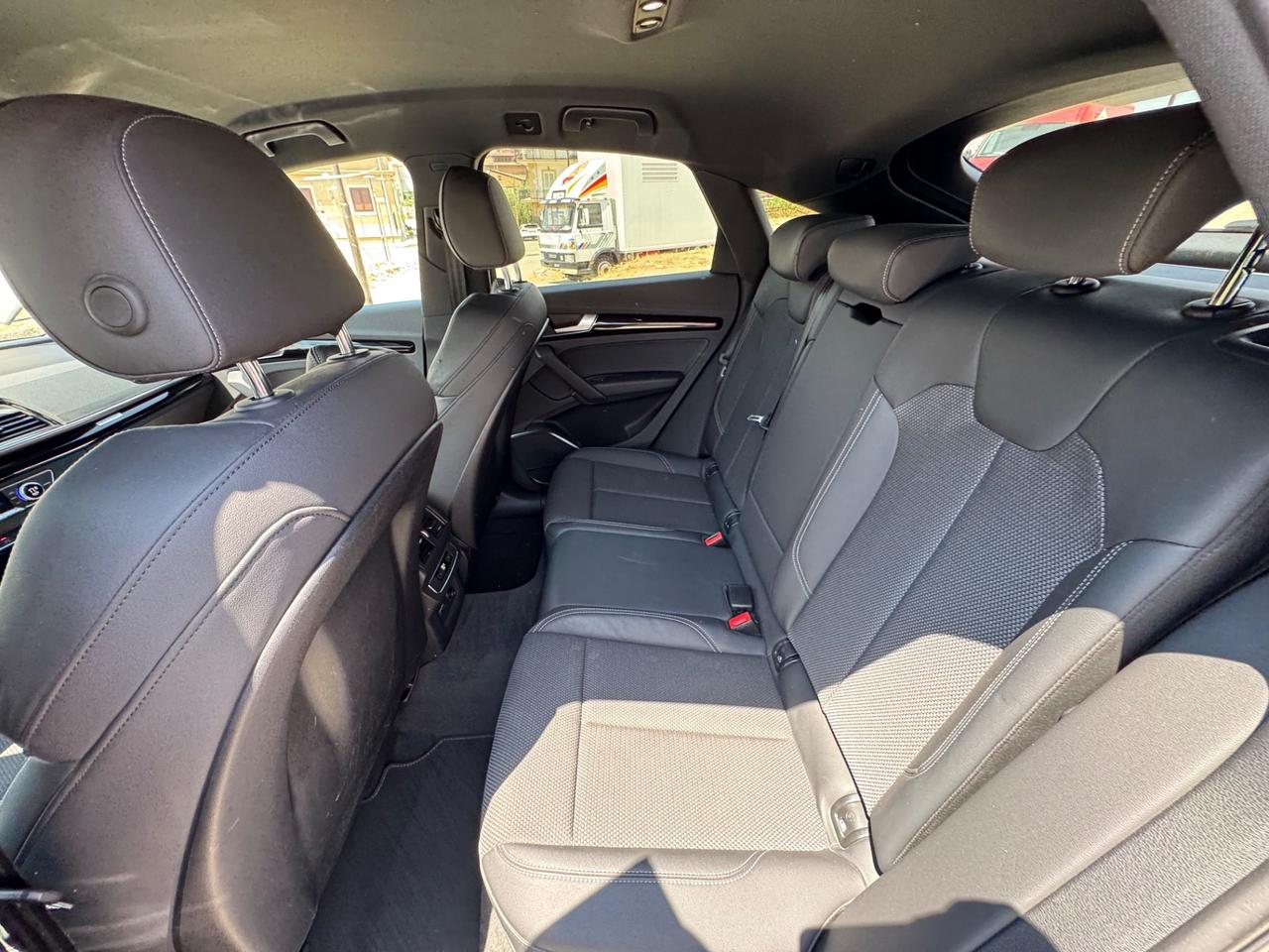 AUDI Q5 SPORTBACK 40 TDI 204 S-LINE FULL IVA ESPOSTA