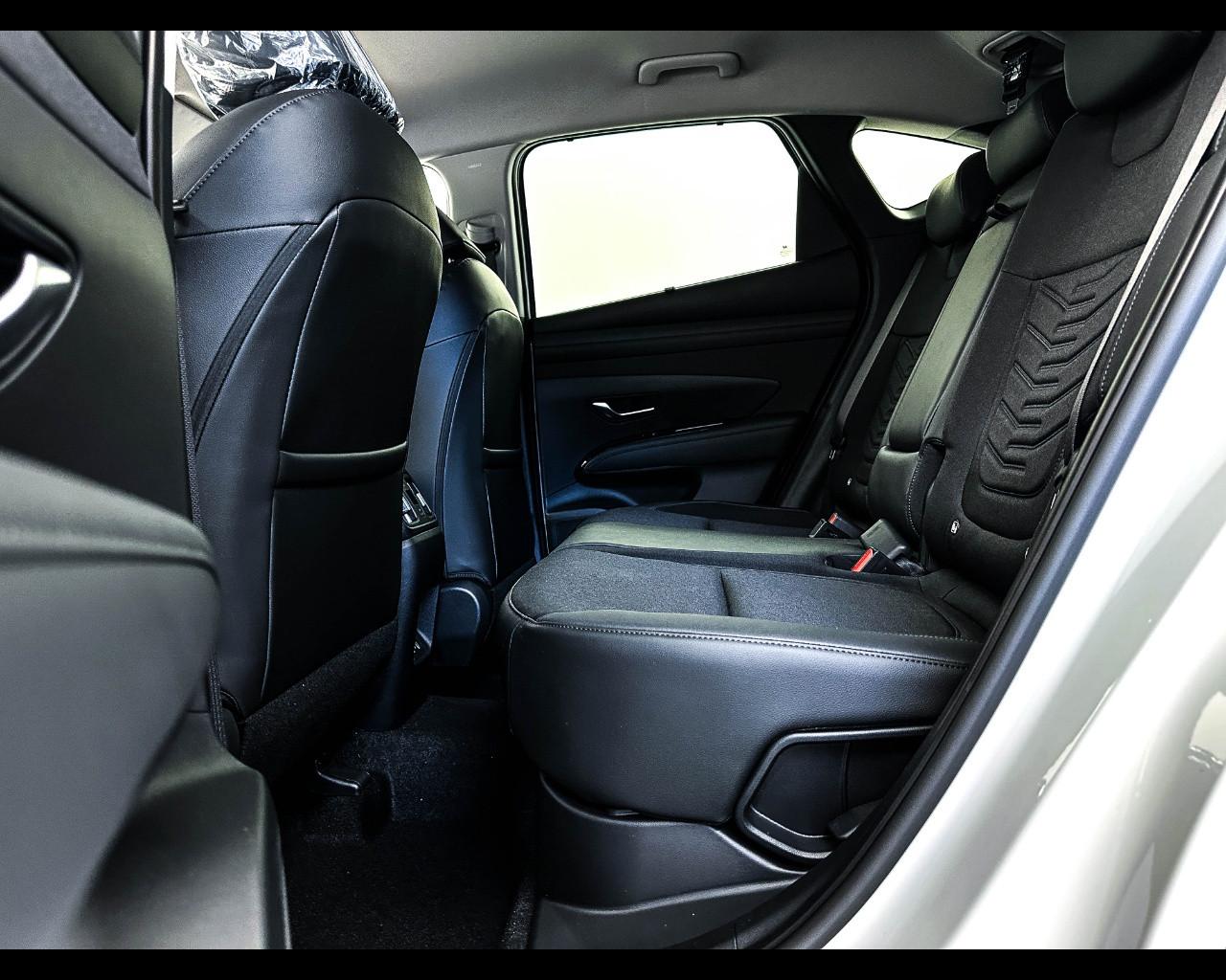 HYUNDAI TUCSON PE 1.6HEV AT 4WD EXELLENCE