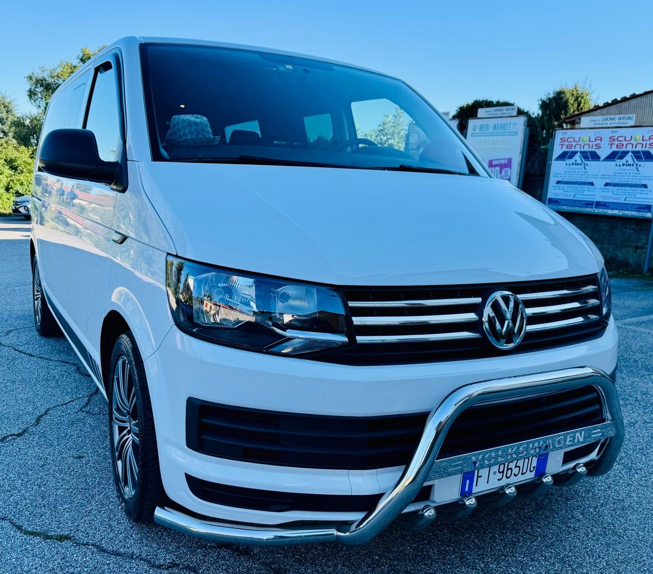 Volkswagen Transporter 2.0 TDI Van 6 Posti