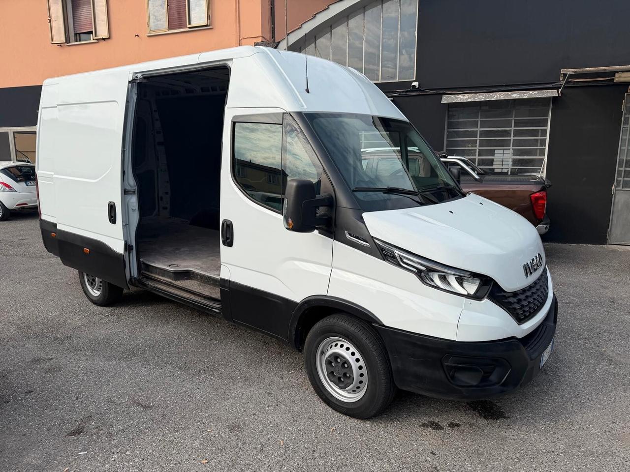 Iveco Daily 2.3 136Cv -Diesel - Cambio automatico