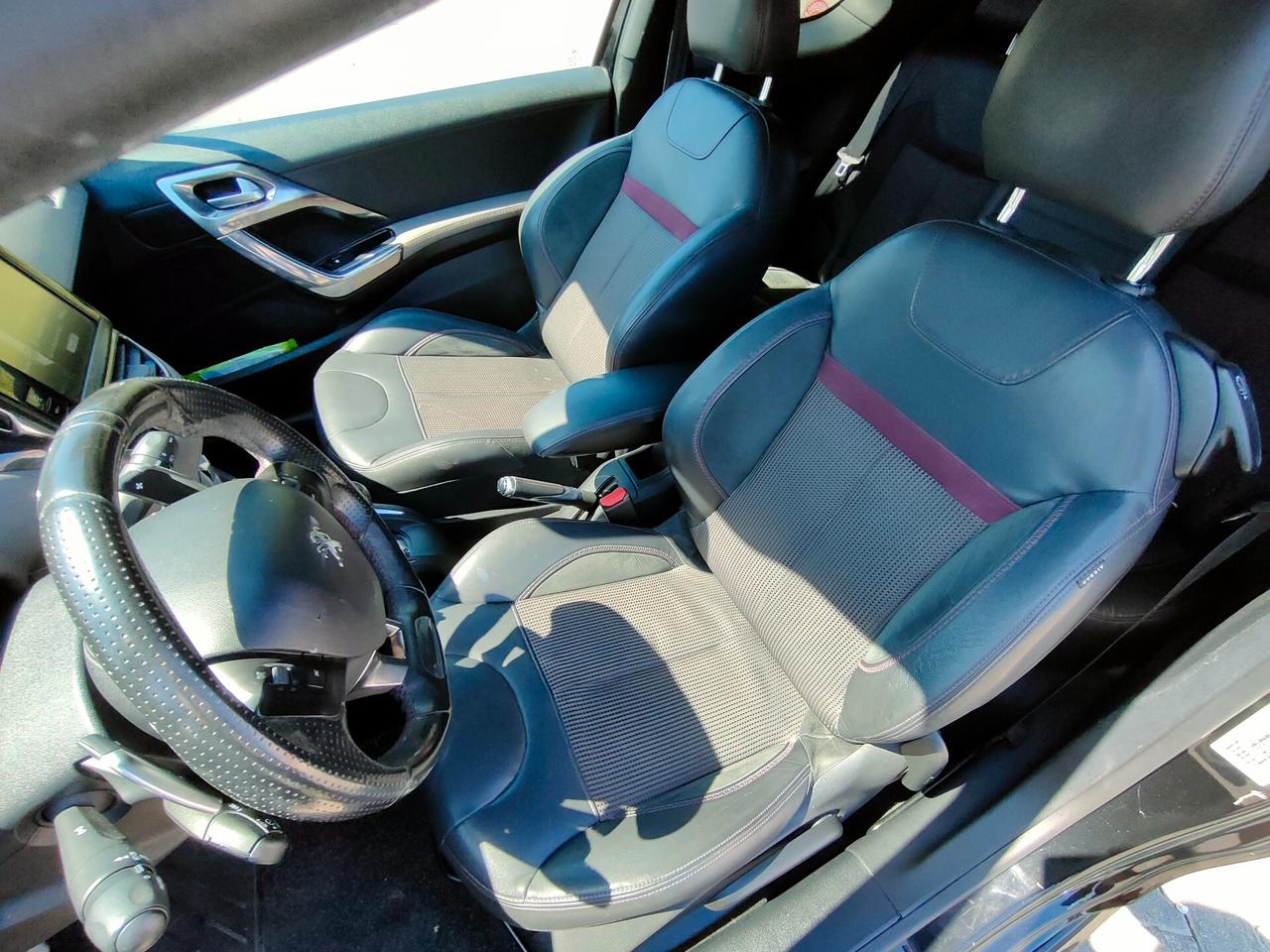 Peugeot 208 1.6 e-HDi 92 CV Stop&Start ETG6 3 porte XY