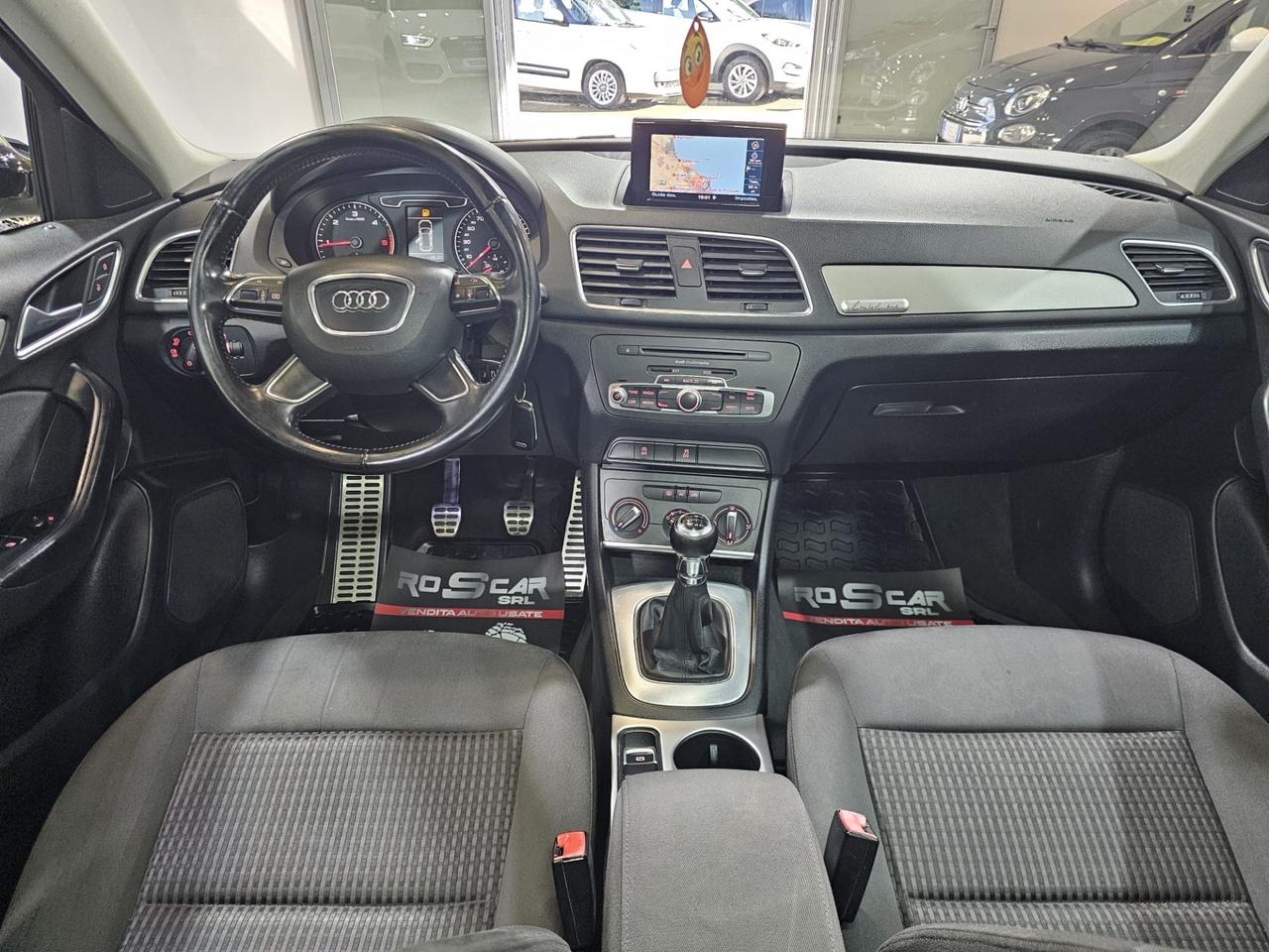 Audi Q3 2.0 TDI 140cv S line