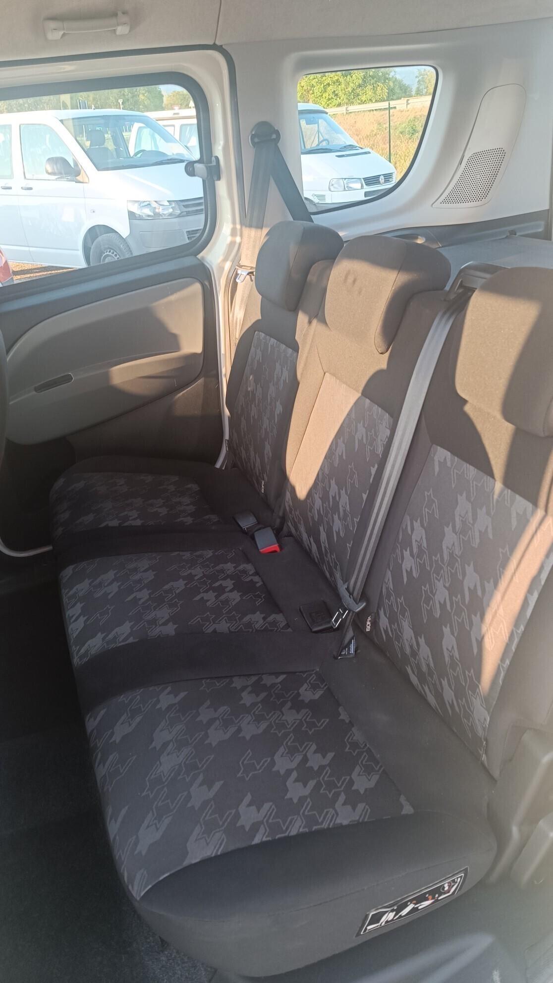 OPEL COMBO 1.6 DIESEL 120CV DEL 2016