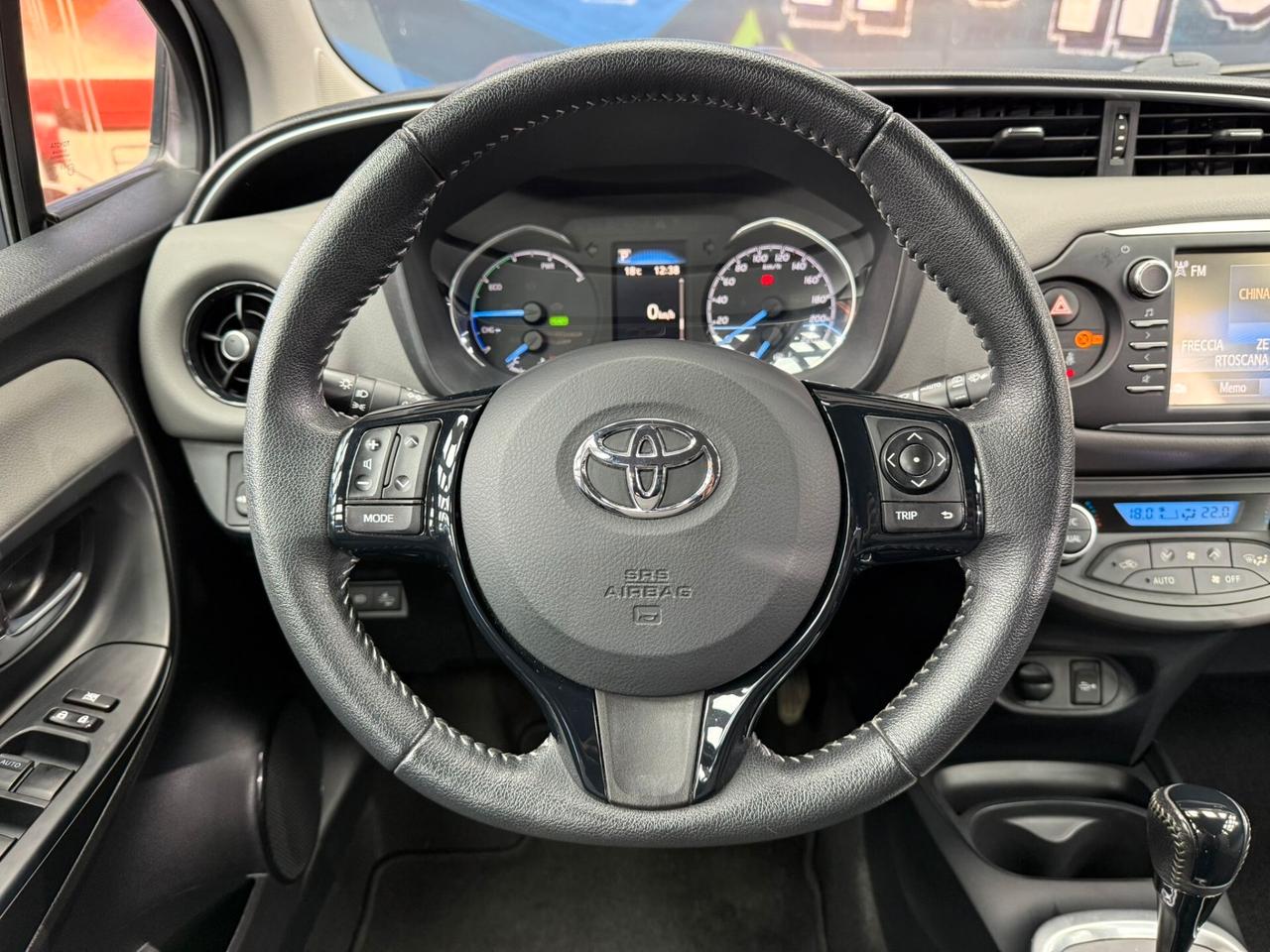 Toyota Yaris 1.5 Hybrid 5 porte Active berlina 2 volumi (940)