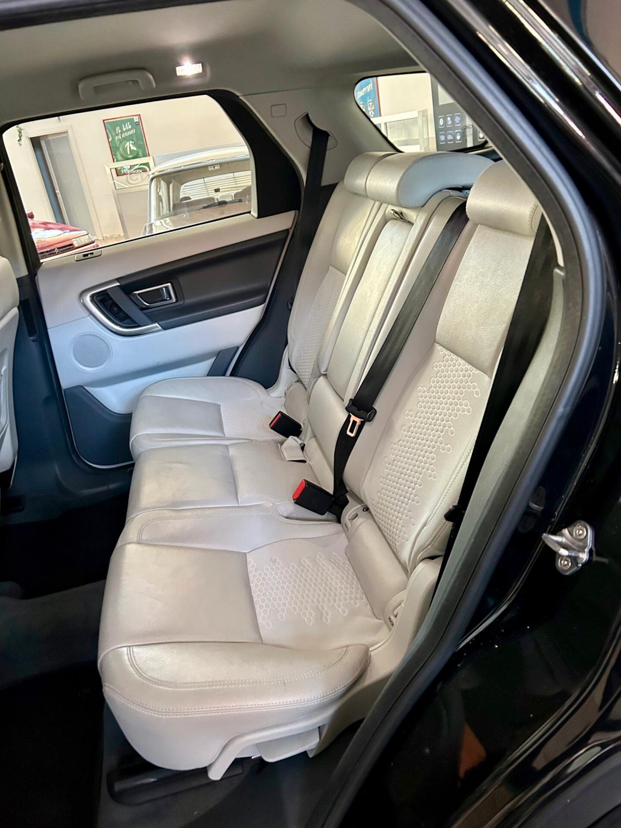 Land Rover Discovery Sport 2.0 TD4 150 CV HSE