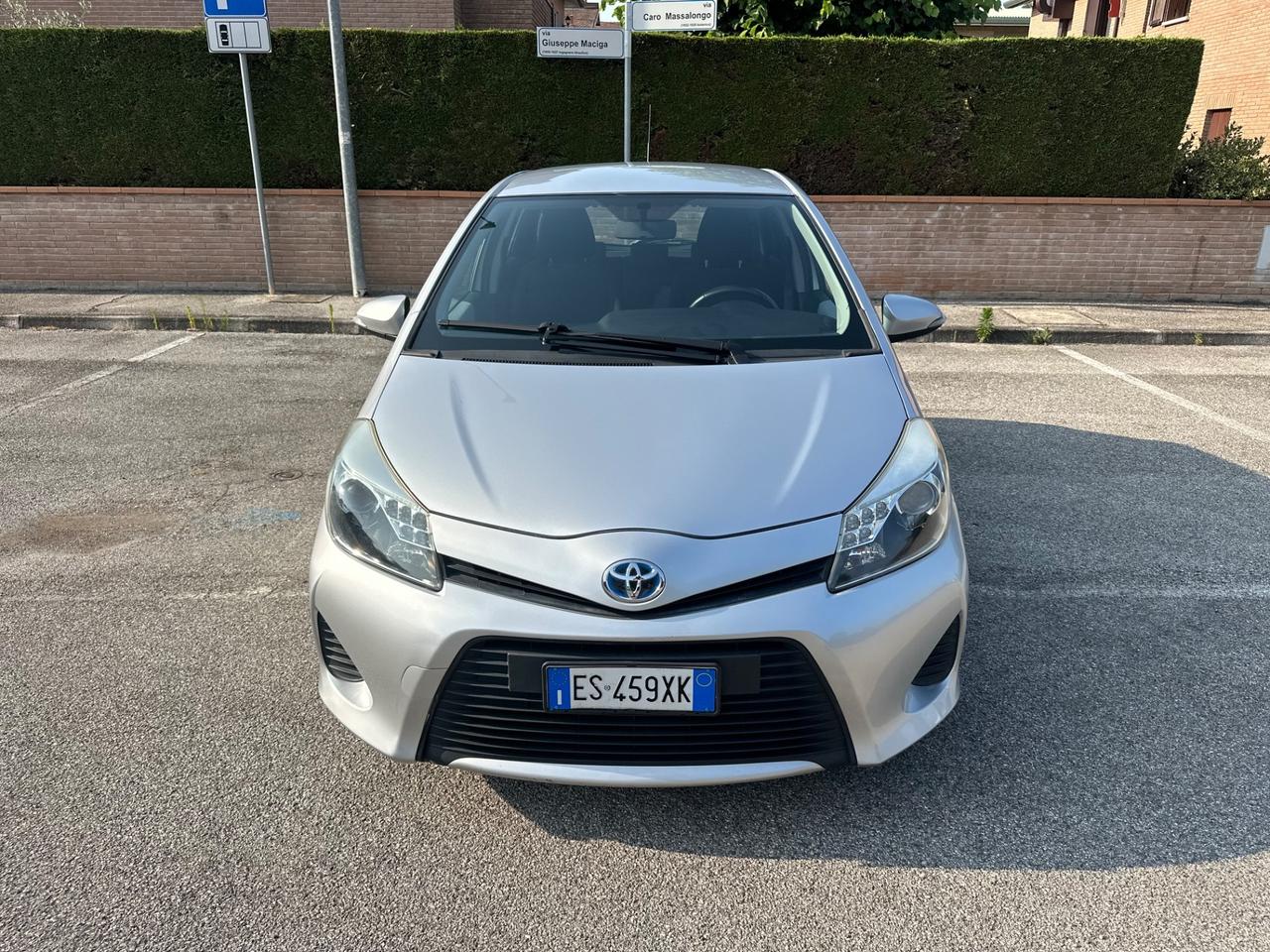 Toyota Yaris 1.5 Hybrid 5 porte Possibile Permuta e Finanziamento