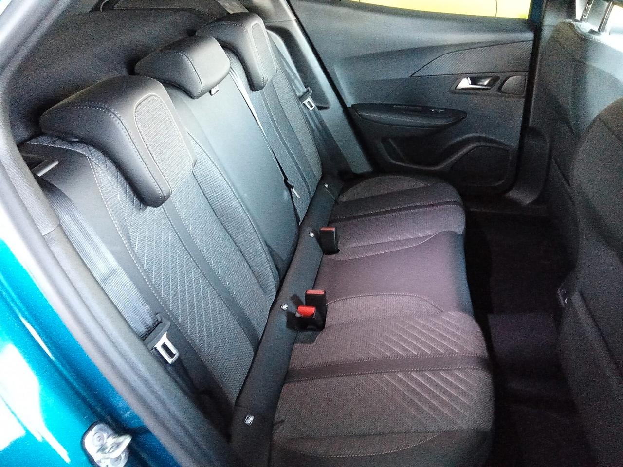 Peugeot 2008 Hybrid 145 e-DCS6 Allure