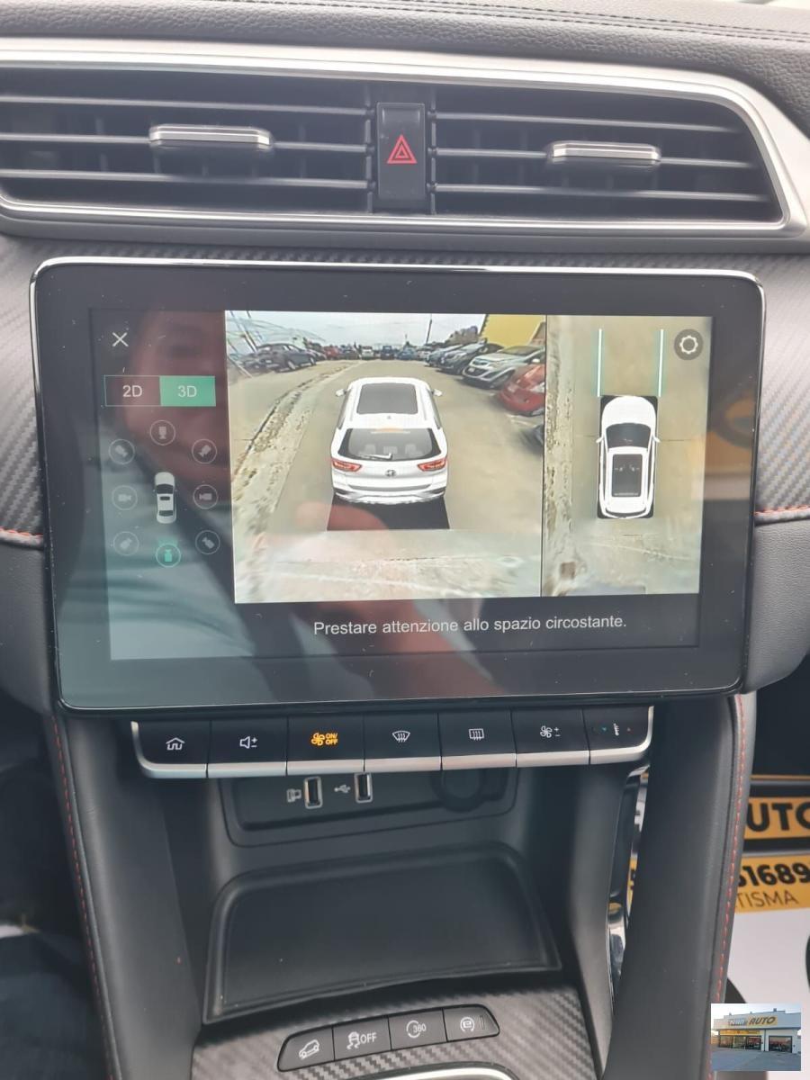 MG ZS Luxury 1.5 Benzina-Anno 2022