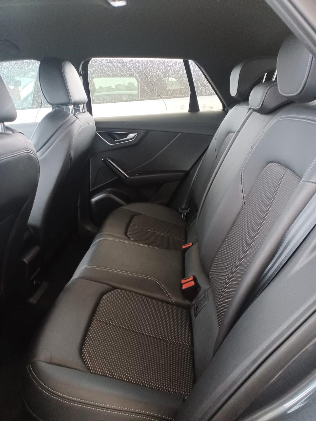 Audi Q2 35 TDI S tronic line Edition