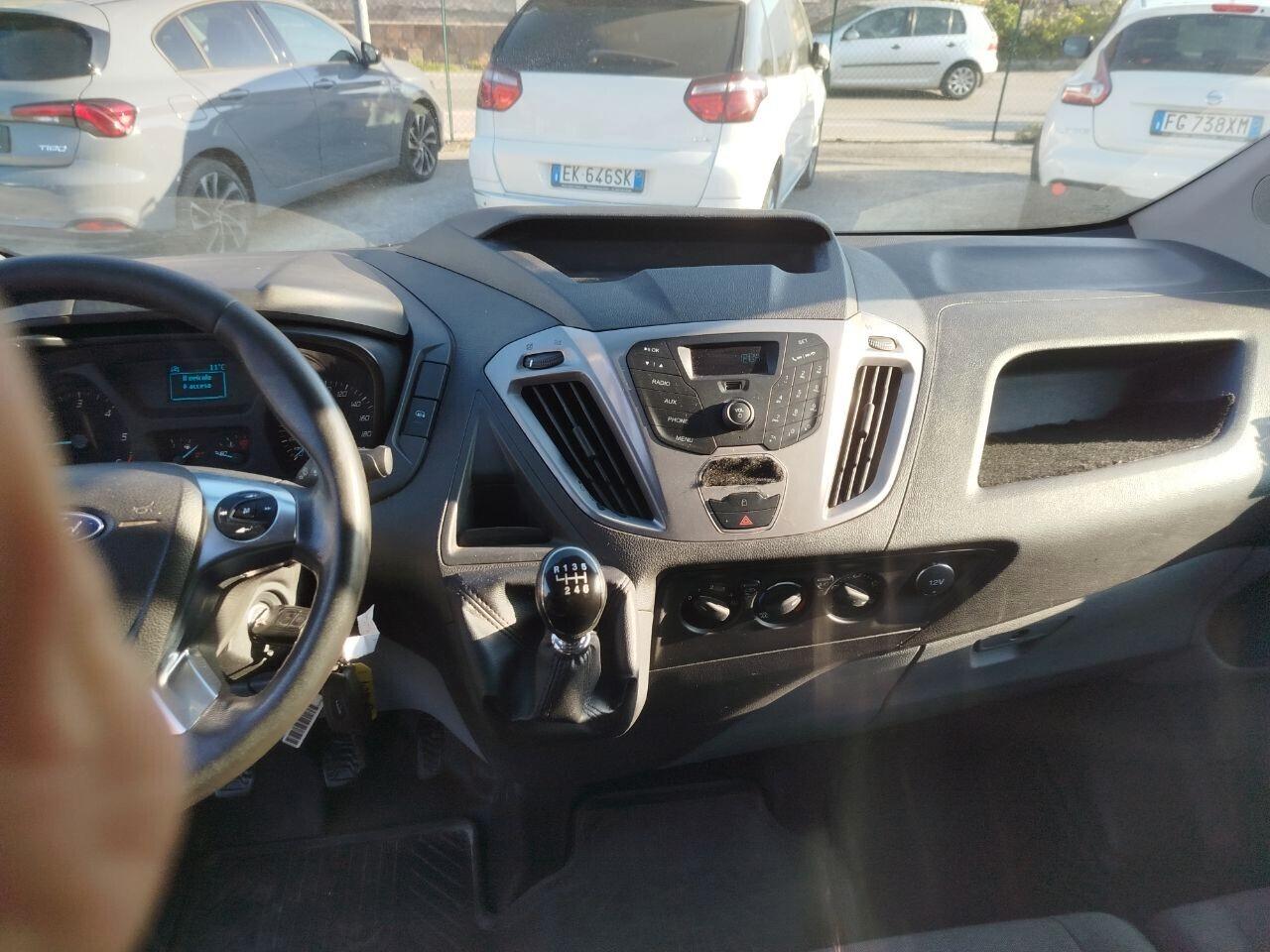 Ford transit custom 2000 tdi 131 cv gancio traino