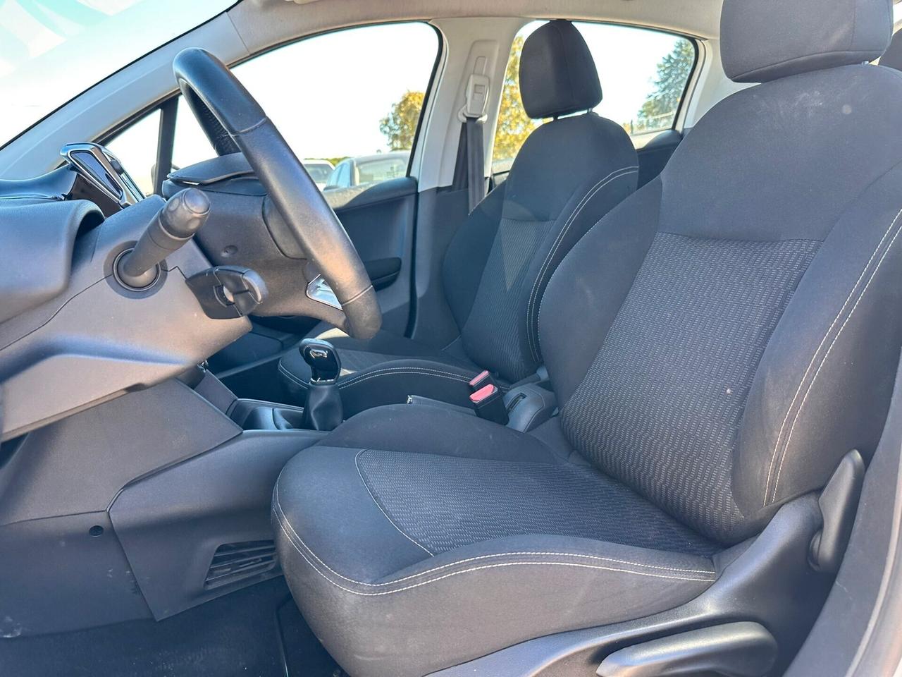 Peugeot 208 BlueHDi 75