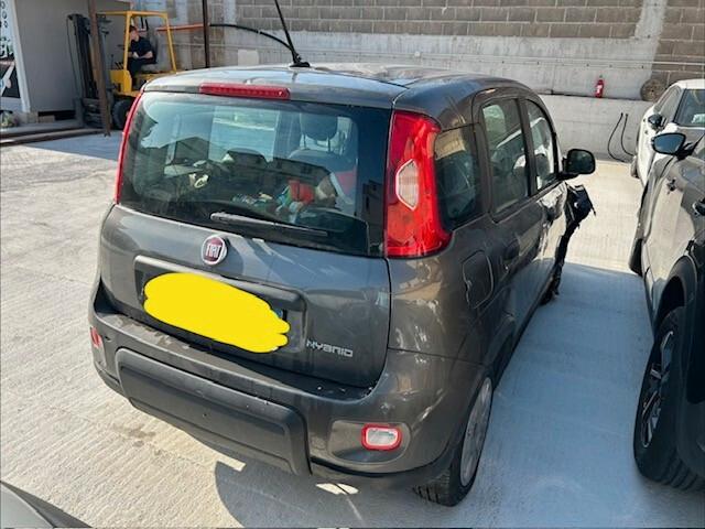 Fiat Panda 2023 Hybrid sinistrata incidentata