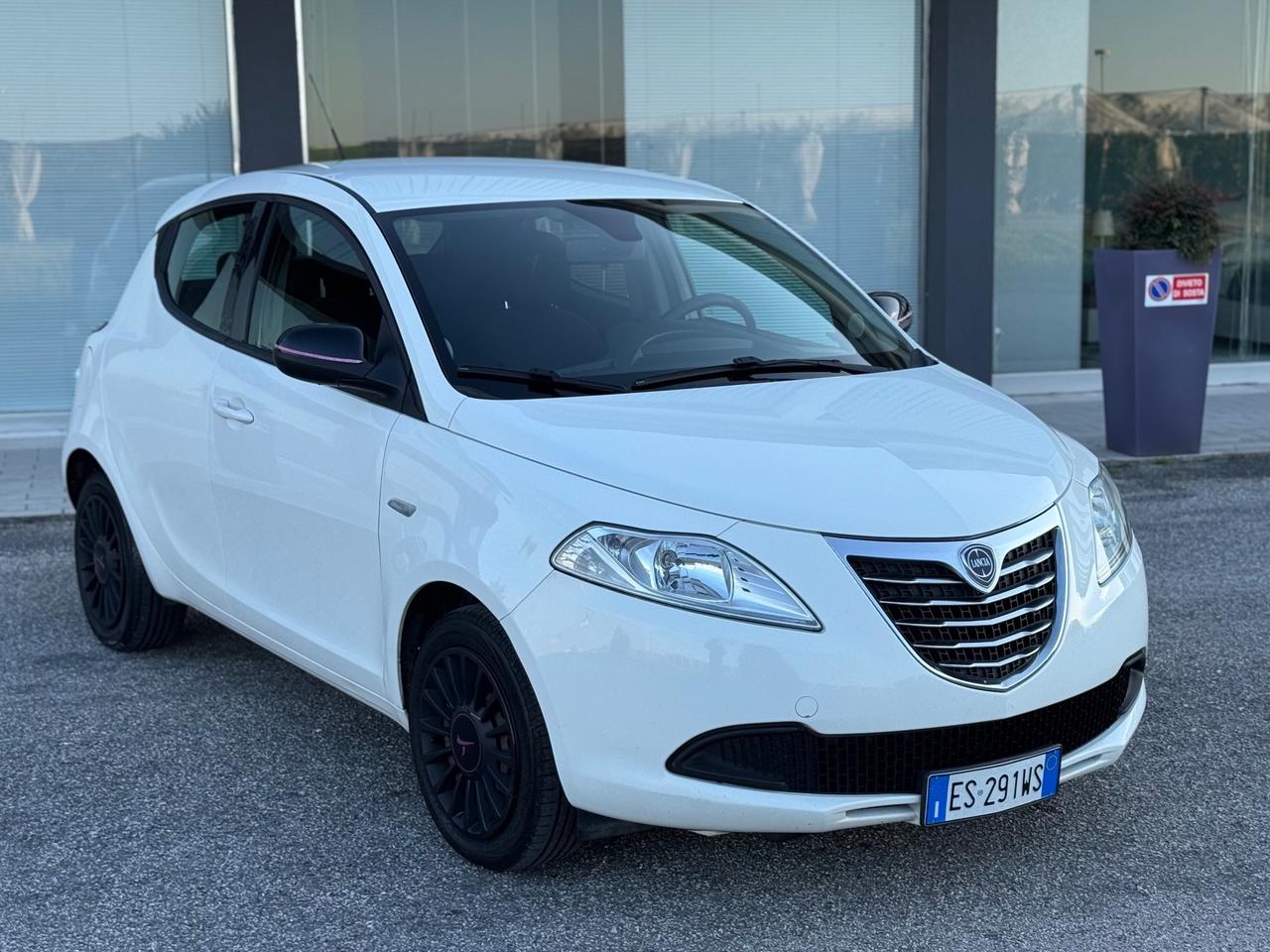 Lancia Ypsilon 1.2 GPL Ecochic Elefantino 2014